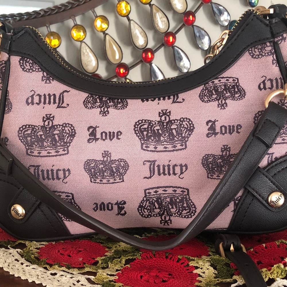 NWT Juicy Couture Vintage Couture Shoulder/Crossbody Handbag w/ Goldtone Box - Picture 6 of 11